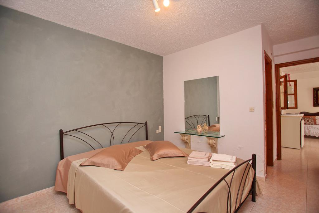 Marlitsis Apartments & Studios Скопелос Екстериор снимка