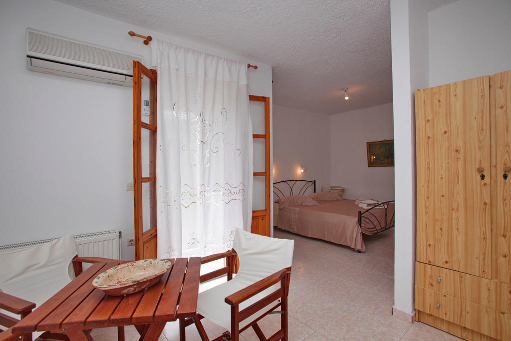 Marlitsis Apartments & Studios Скопелос Екстериор снимка