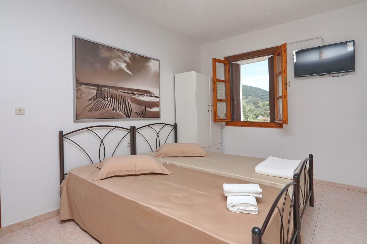 Marlitsis Apartments & Studios Скопелос Екстериор снимка