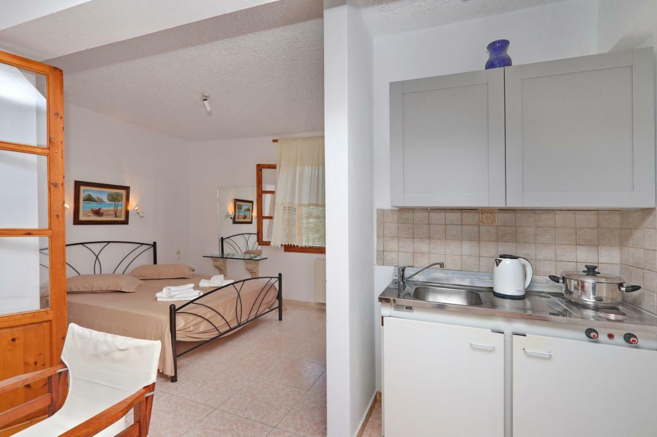 Marlitsis Apartments & Studios Скопелос Екстериор снимка